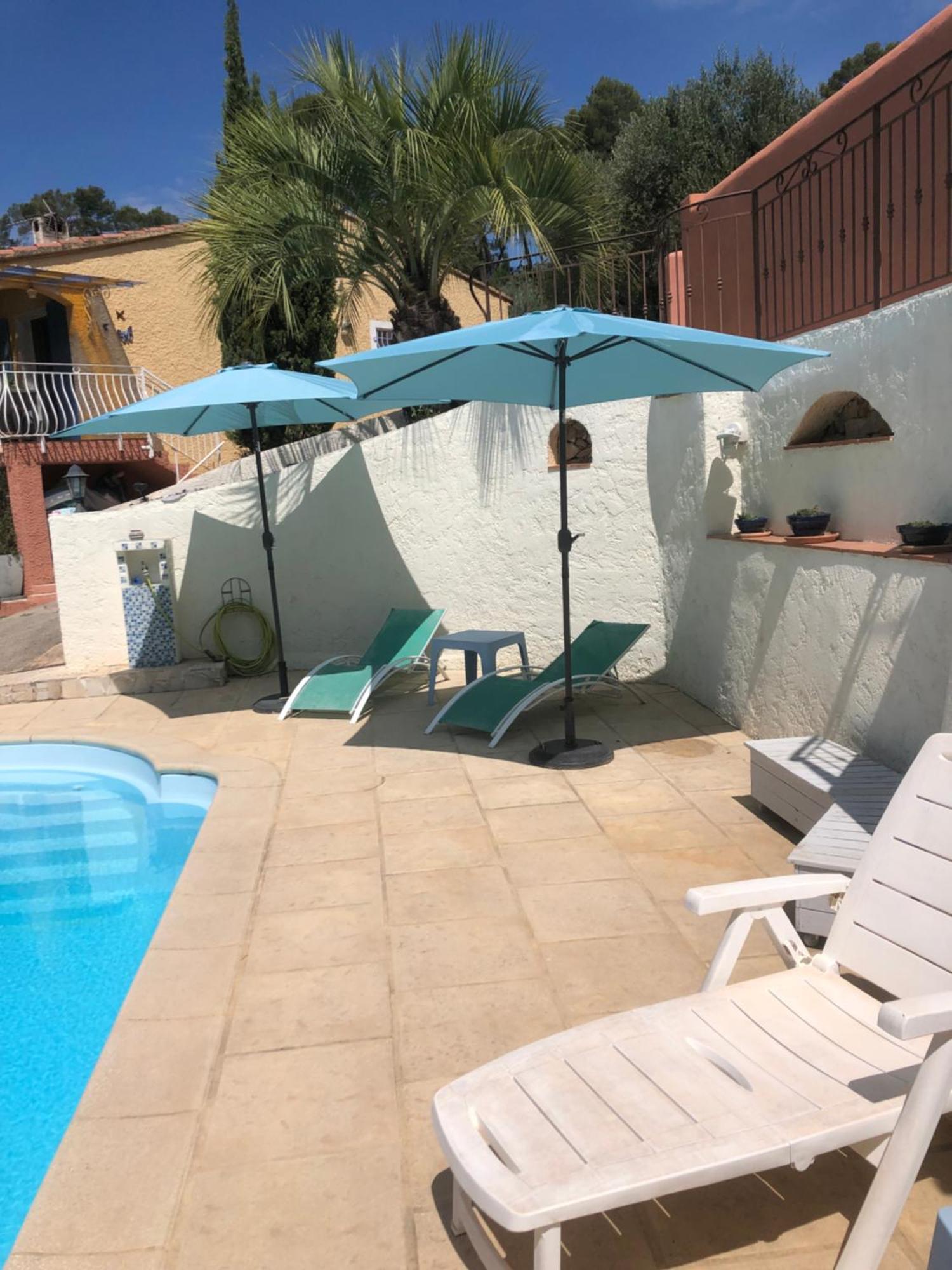 Appartement Dans La Colline Belgentier Exterior photo